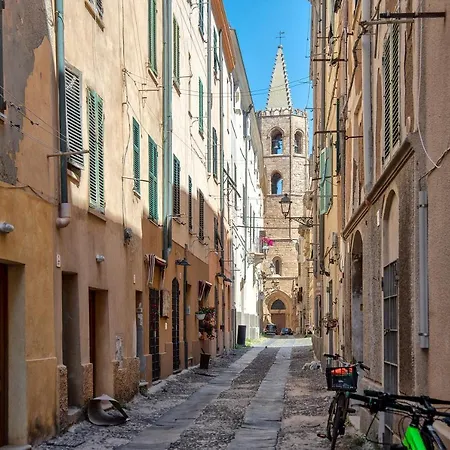 La Casa Perfetta Tra Storia E Mare Apartmán *